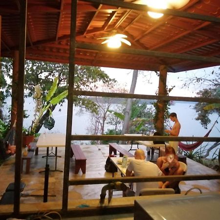 Howlers Bay Hotel Boca Chica Exterior foto